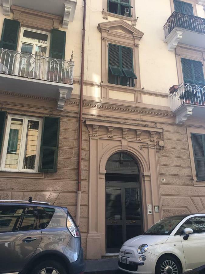 Queen Chic Apartment La Spezia Exterior photo